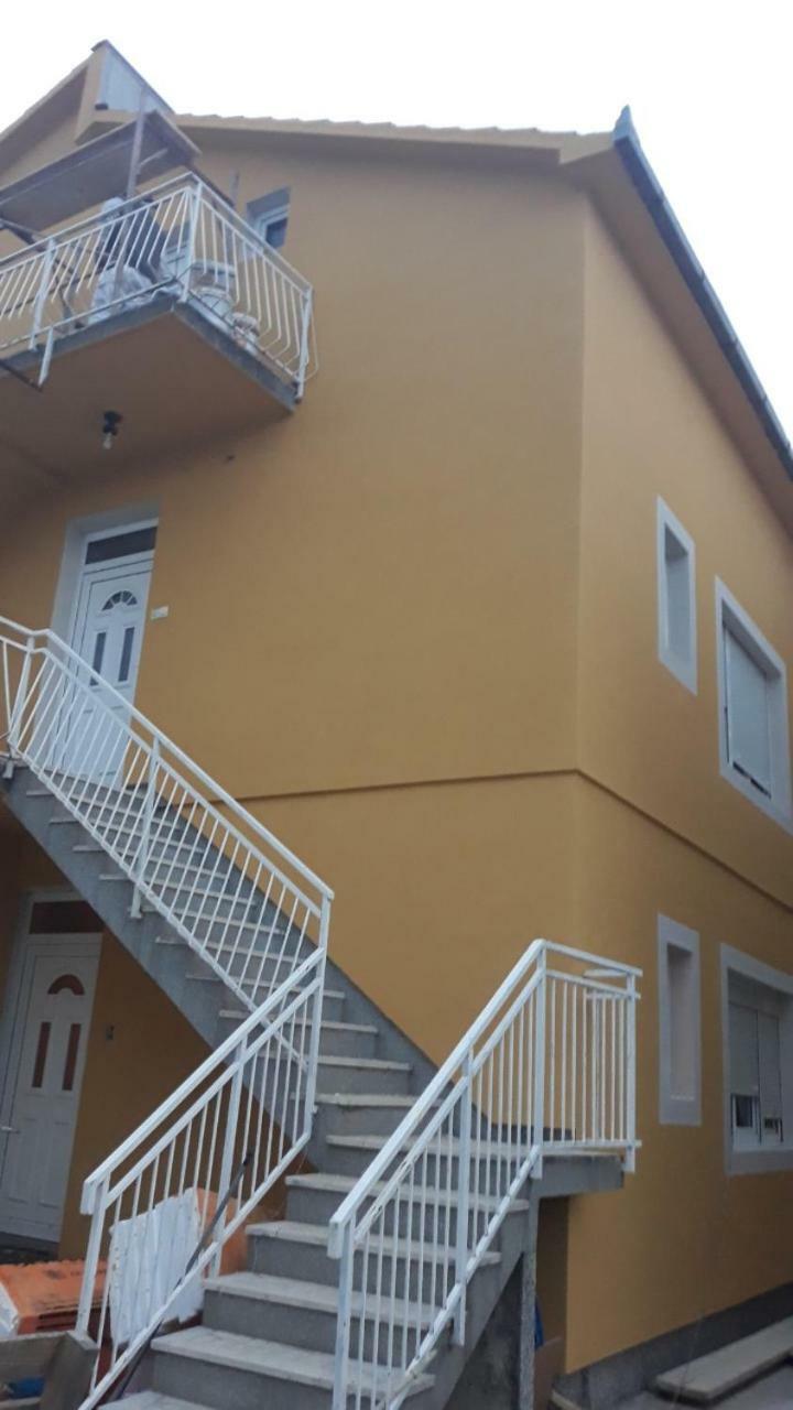Macko, Apartmani Тиват Екстериор снимка